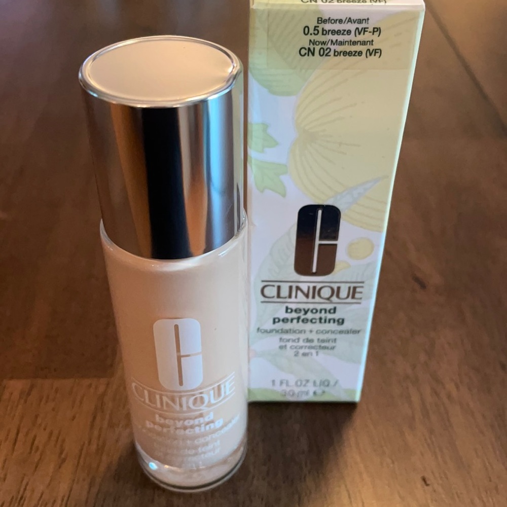Clinique Beyond Perfecting Foundation - CN2 Breeze
